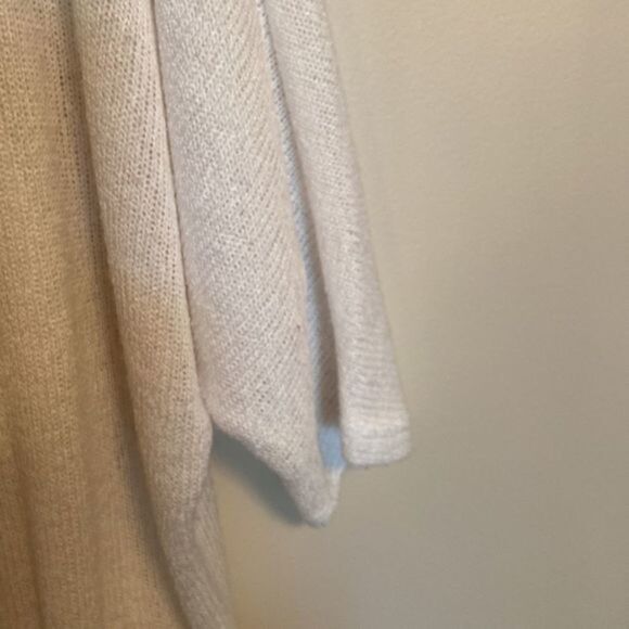 🔥3-$10🔥 FOREVER 21 3/4 sleeve with tank attached - Picture 3 of 8